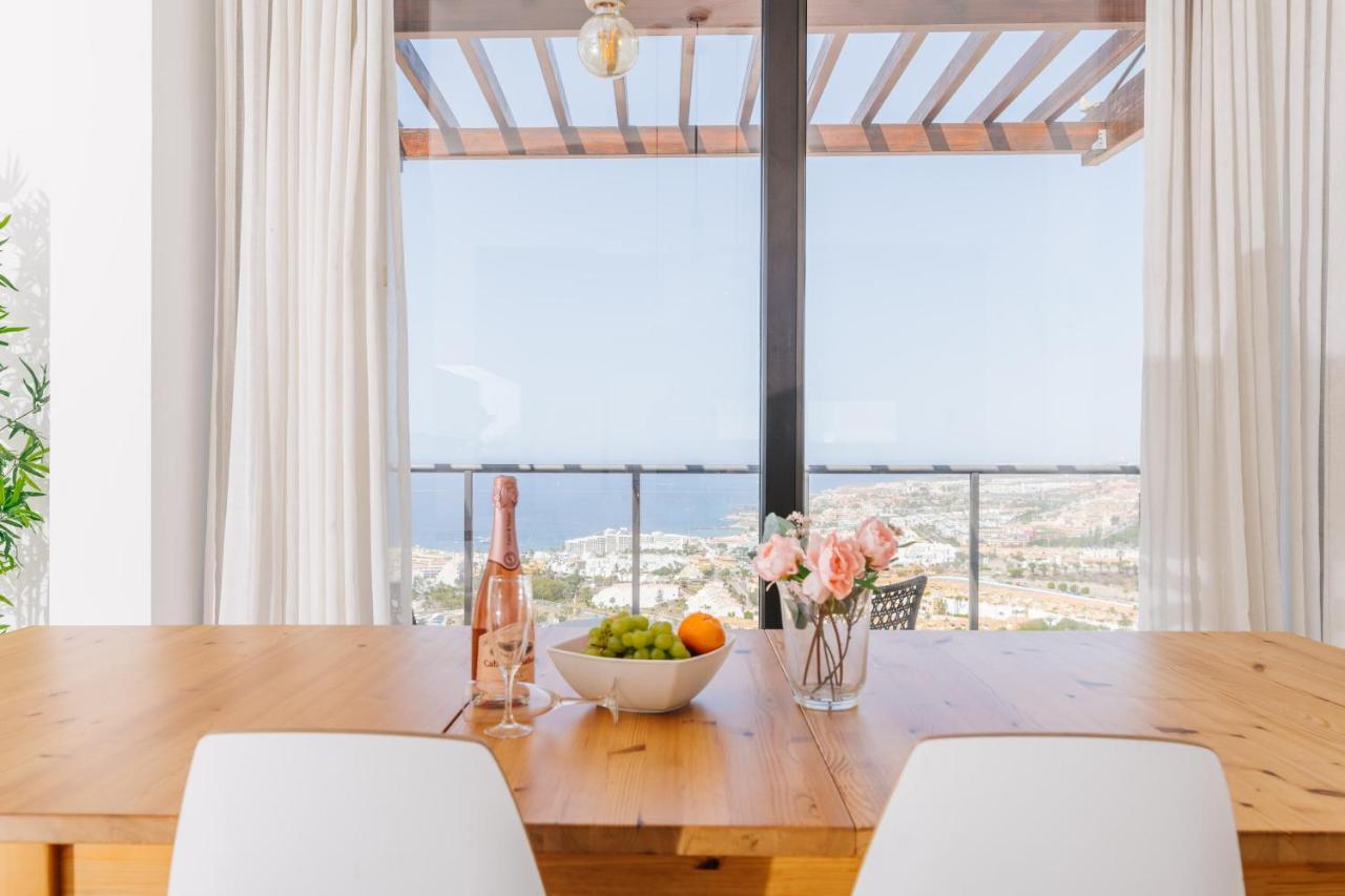 Sunset White Villa - Ocean View, Jakuzzi, Heated Pool, Air-Conditioning, Grill Плая-де-лас-Америкас Экстерьер фото