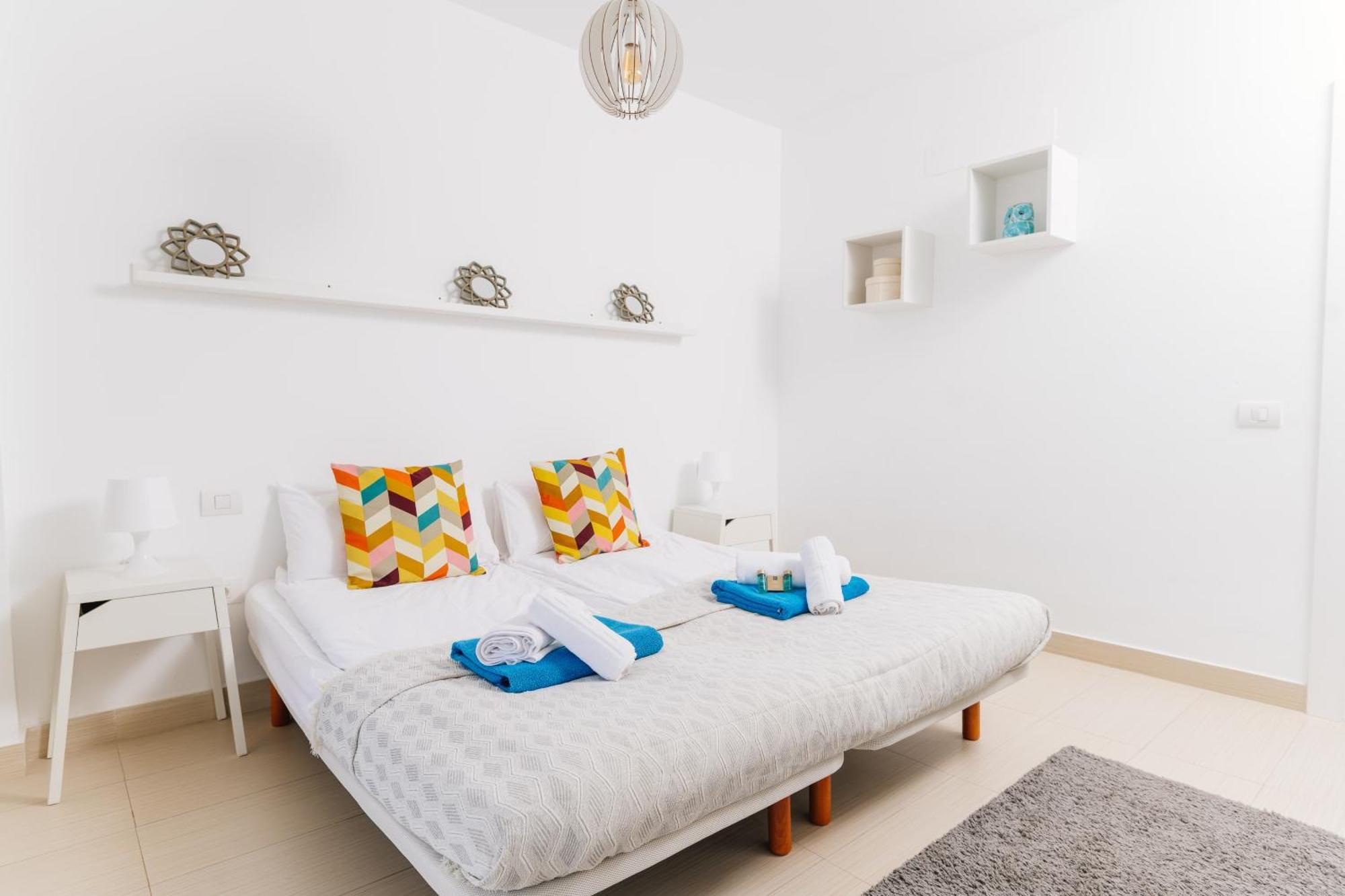 Sunset White Villa - Ocean View, Jakuzzi, Heated Pool, Air-Conditioning, Grill Плая-де-лас-Америкас Экстерьер фото